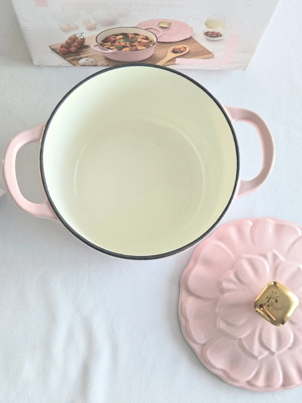 Crofton Pink 2QT Dutch Oven Enameled Cast Iron Mother's Day Gift Ideas